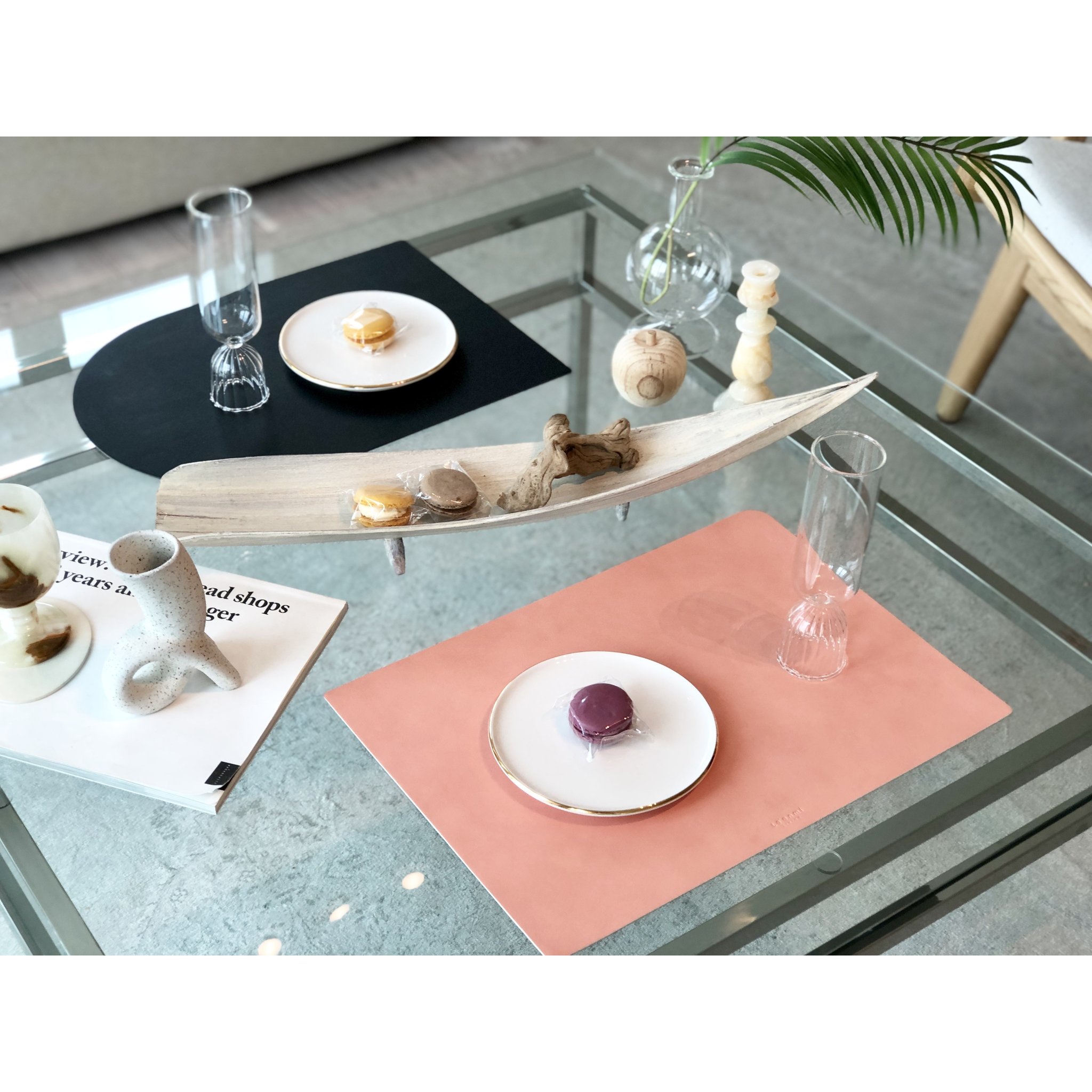 르엔미 사각 방수 양면 가죽 테이블매트, 가로 42cm X 세로 30cm X 두께 2.0mm, 블랙, 1개 상세 이미지 1